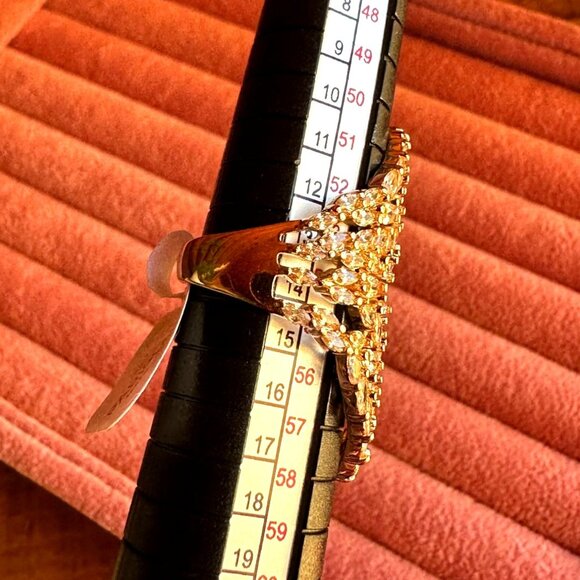 Statement Gold-Tone Champagne CZ Leaf Wrap Cocktail Ring By Park Lane Jewelry - Picture 10 of 10